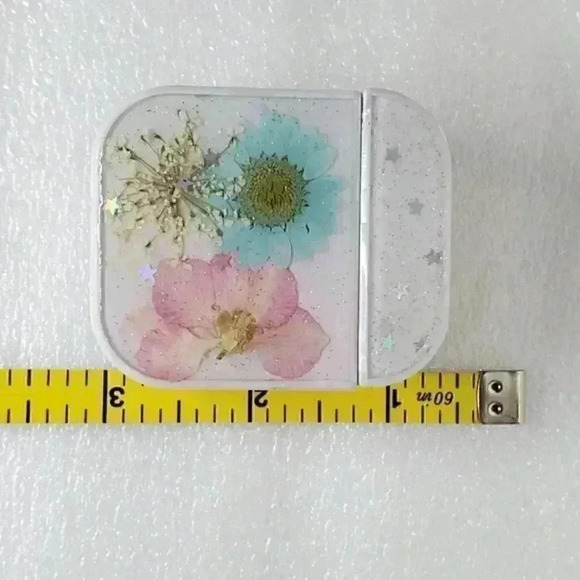 Real Flower AirPod Case 4 Blue & Pink - Picture 5 of 6
